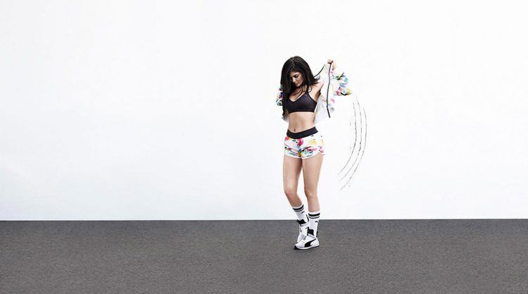 Kylie jenner pumas white and gold sale