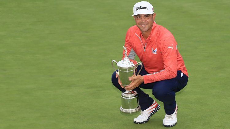 gary woodland shoes american flag